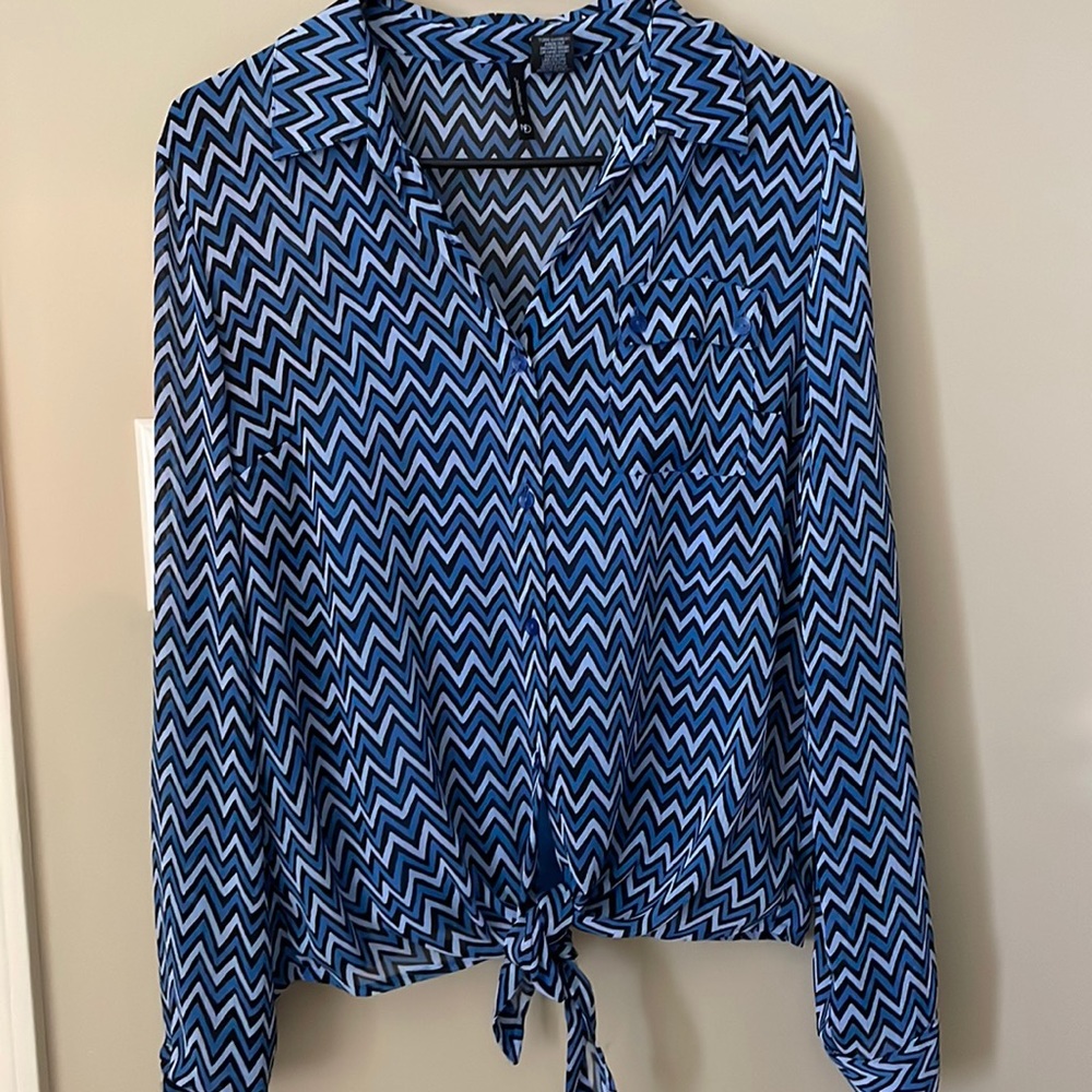 New Directions sheer blue patterned top w cami
